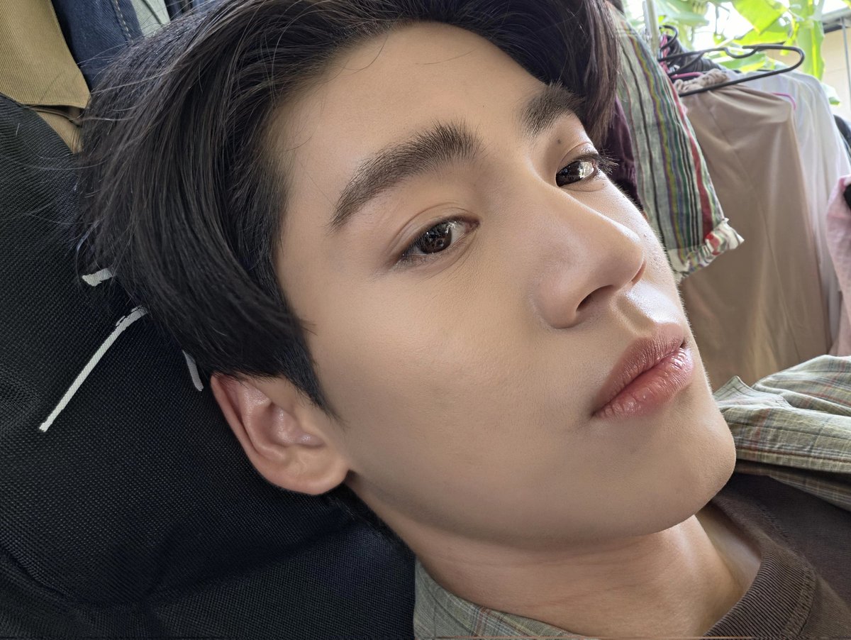 almondsleepalltime tweet media