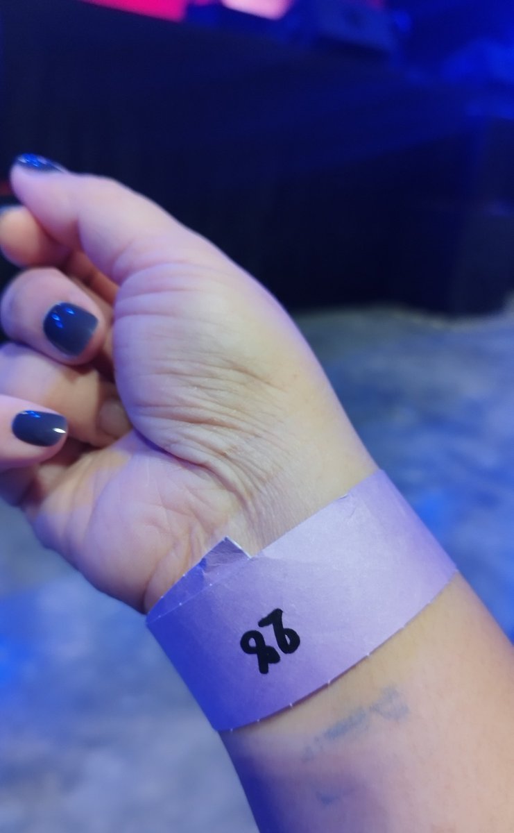 м🍑η* tweet media