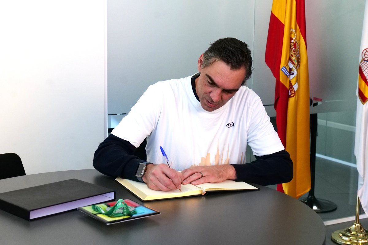 Real Federación Española de Voleibol tweet media