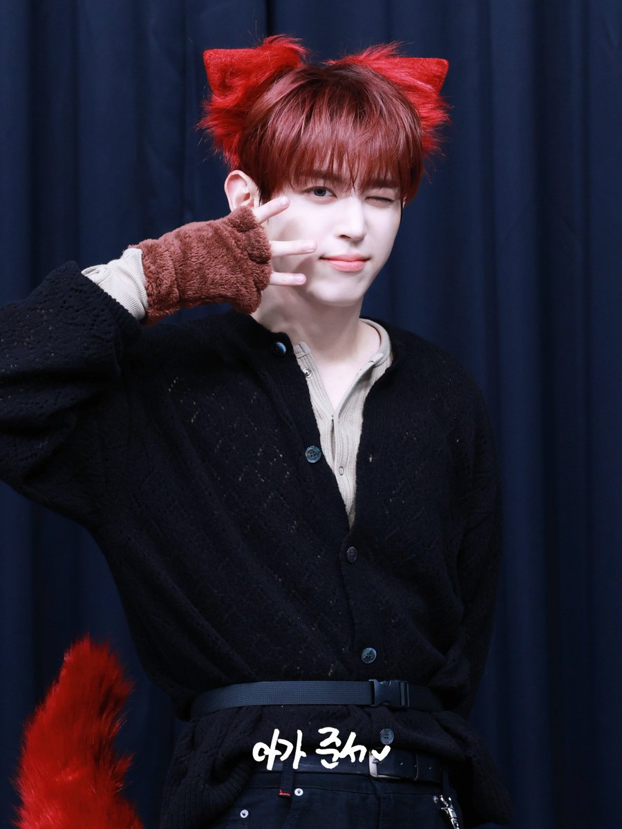 agajunseo's tweet photo. 260228
#AprilFoolsDay #만우절
#나우즈 #NOWZ #현빈 #HYEONBIN https://t.co/IJaN0xAMYc