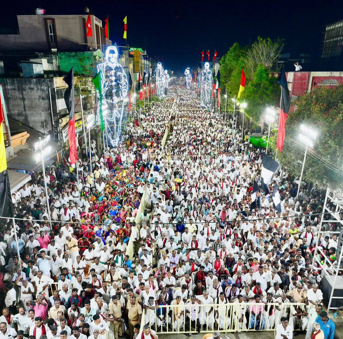 nellai_mubarak's tweet photo. திமுக தலைவர், மாண்புமிகு தமிழக முதல்வர் உயர்திரு @mkstalin அவர்களின் திருவாரூர் தேர்தல் பிரச்சார கூட்டம்.

#DMKWins2026 #VoteForDMK #VoteforDMKAlliance #நன்னிலம்  #nannilam https://t.co/Q1FFoN2LRG