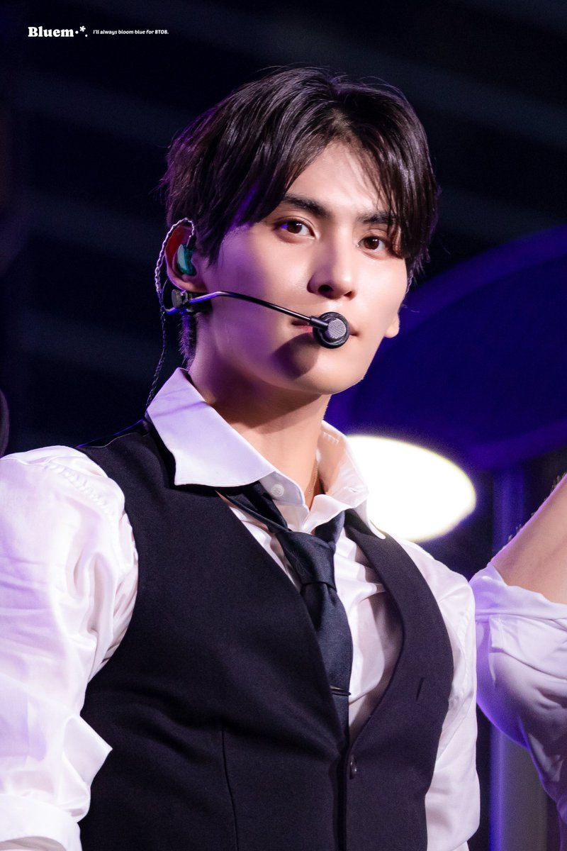 𝐁𝐥𝐮𝐞𝐦•*. tweet media