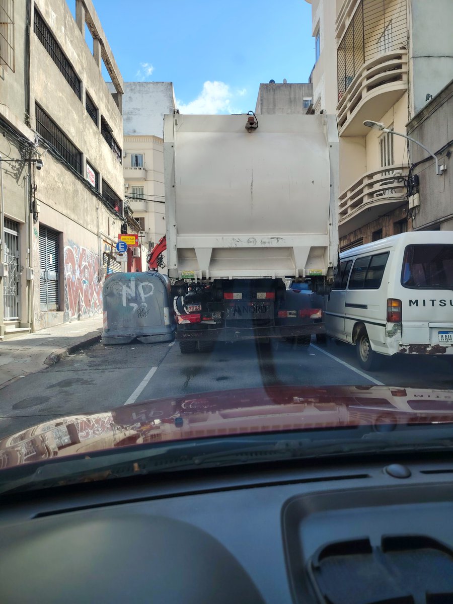 Yo el Uno tweet media