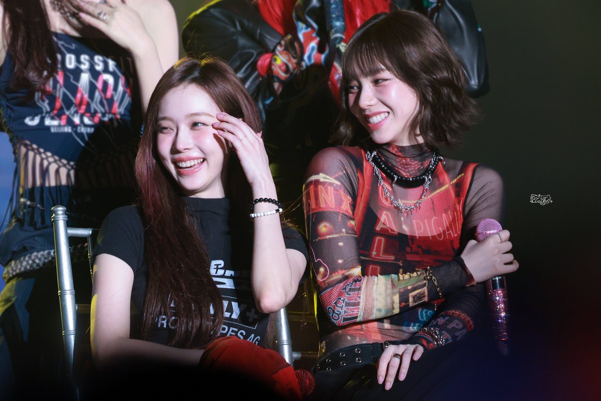 #윈터 #WINTER #카리나 #KARINA
 #에스파 #aespa
 #AprilFoolsDay #만우절