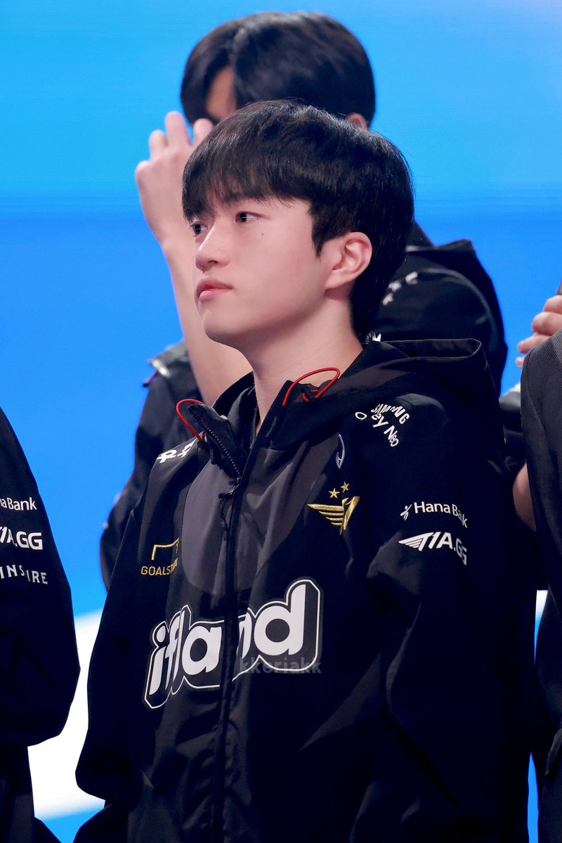 ์ผ๋ด tweet media