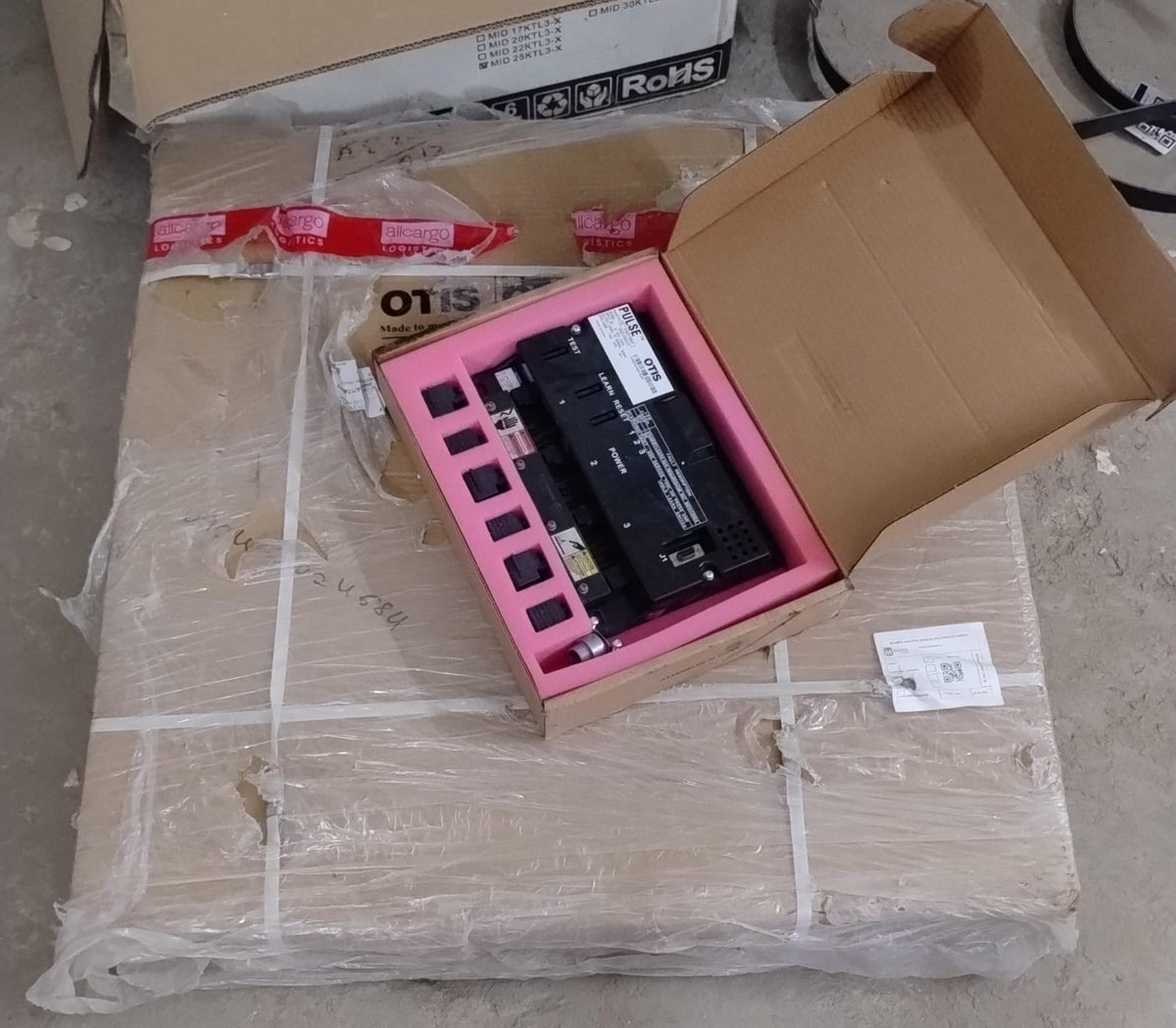 Vivek Sharma tweet media