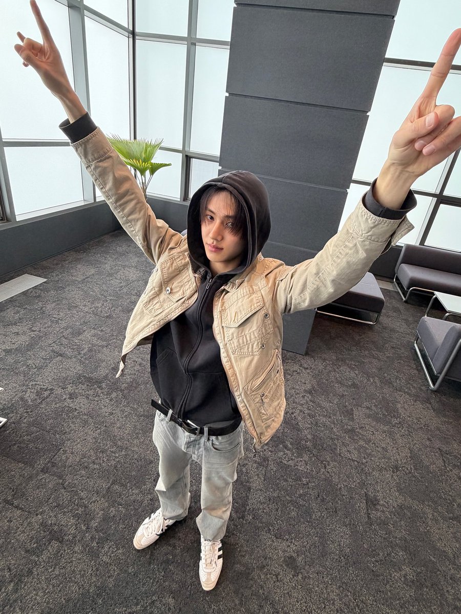 엄리트 tweet media