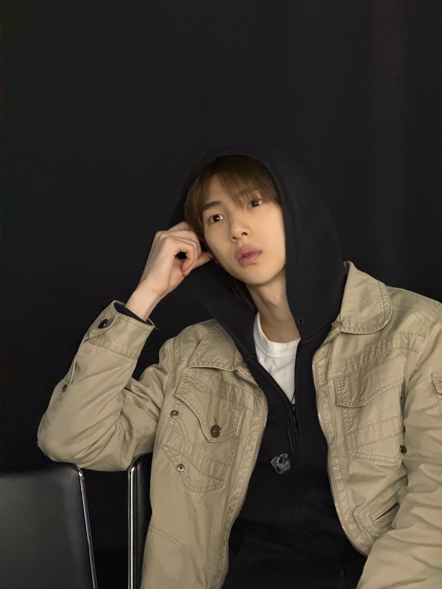 엄리트 tweet media