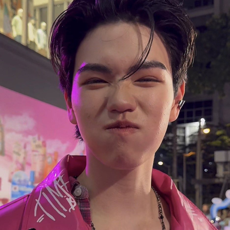 put • 𓄂ּ ֶָ֢.࿐ ࿔*:・゚ tweet media