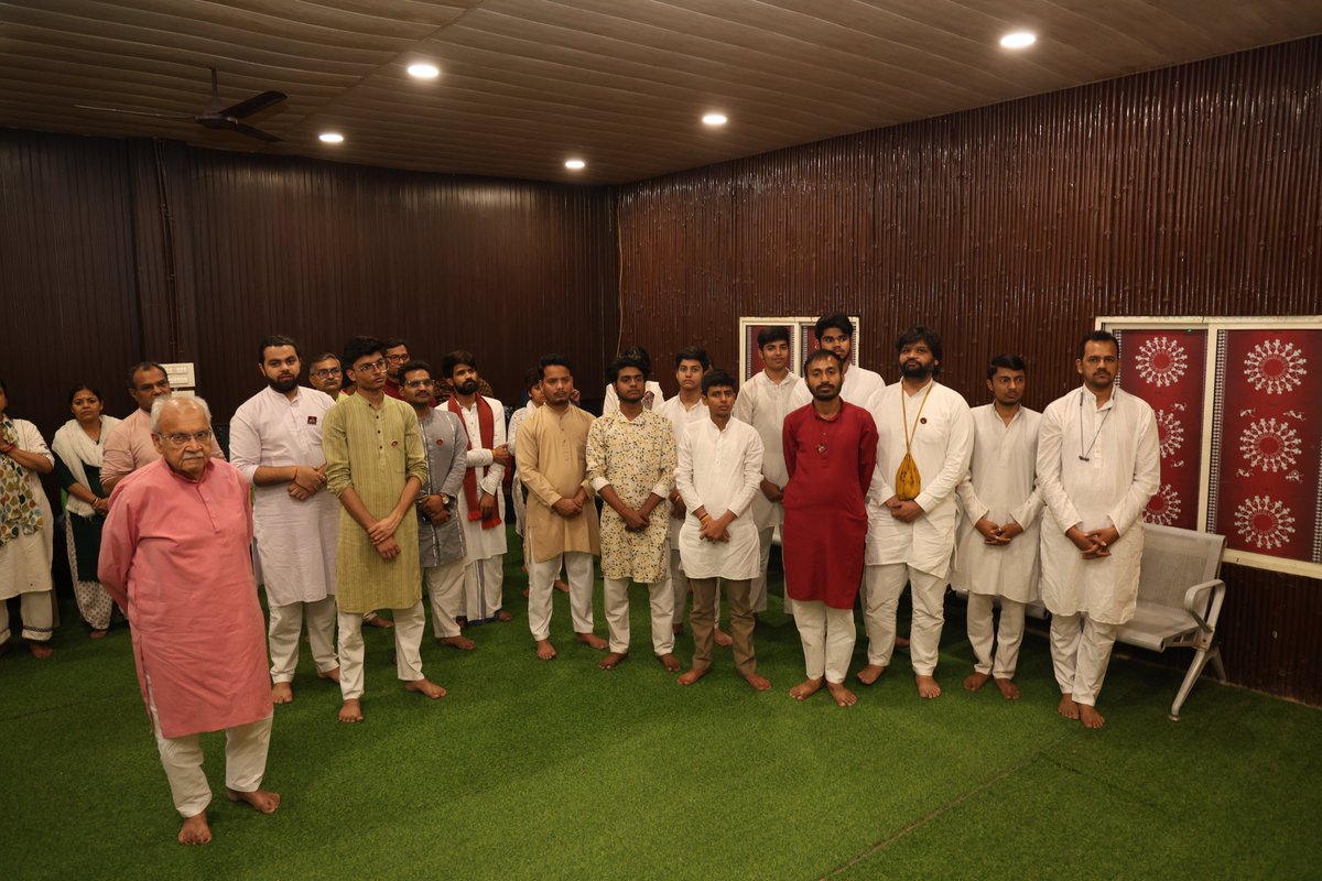 Paavan Chintan Dhara Ashram tweet media