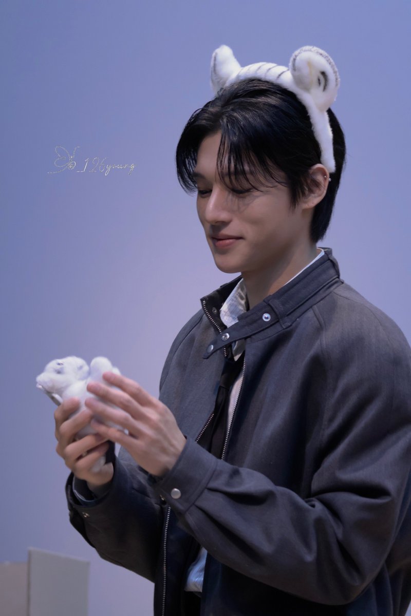 🐈⬛🦋 tweet media