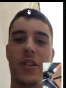 hola ,me llamo pinchiz y el de al lado es mi hermano perez, tengo 30 años y en vez de hacer algo con mi vida juego a fornite