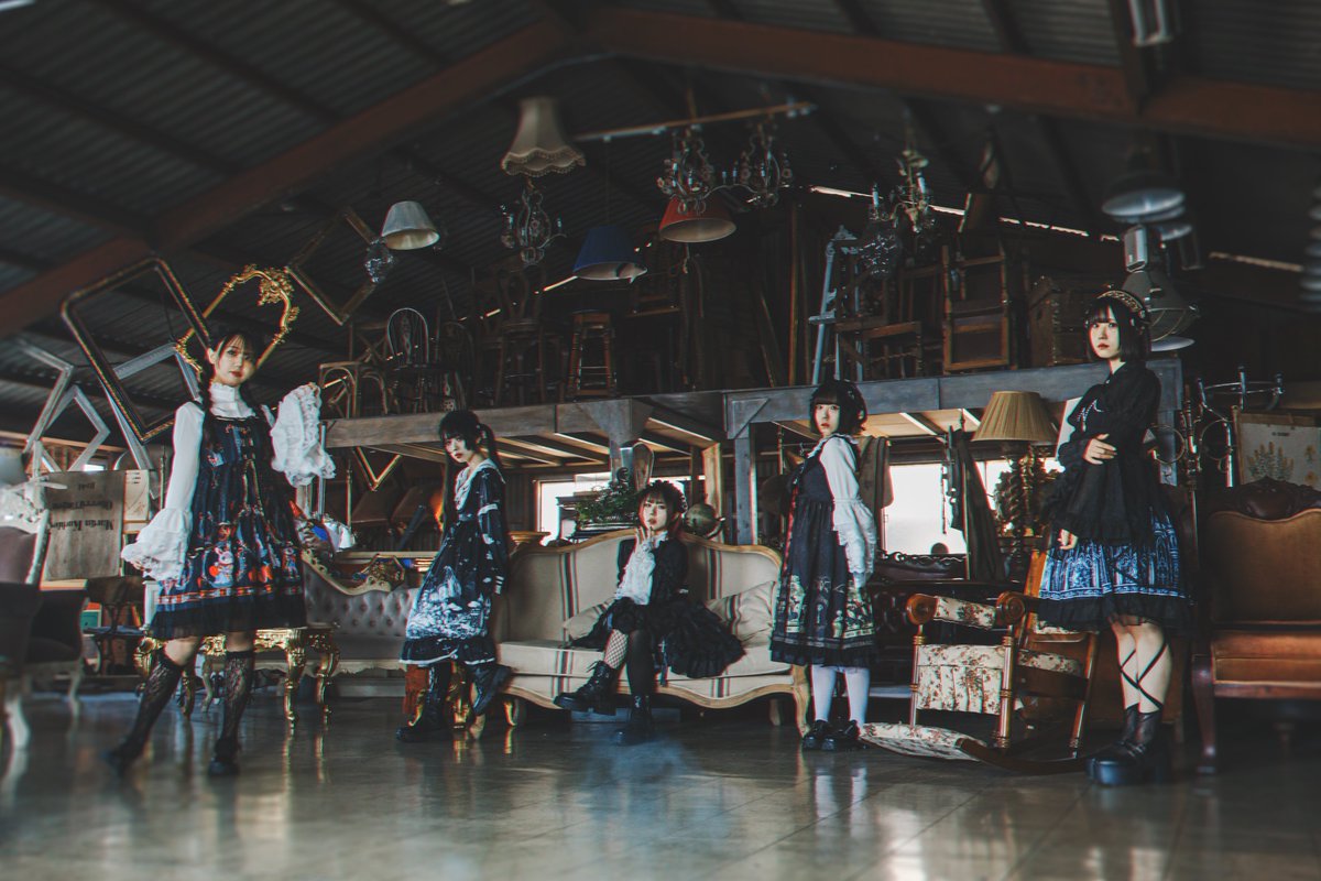 cleomery tweet media