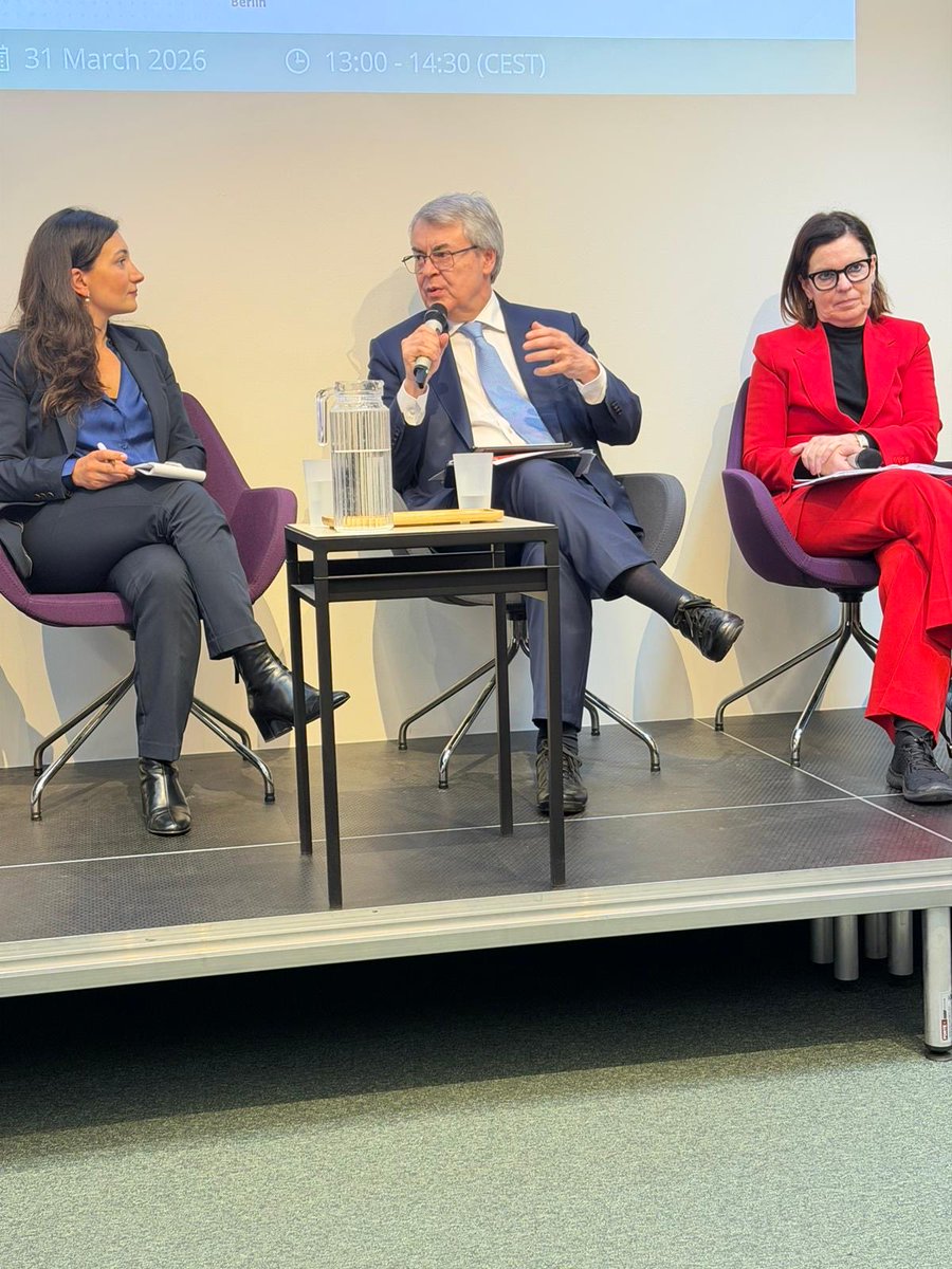 ItalyinEU's tweet photo. 🇮🇹🇪🇺| Il processo di allargamento - basato sul merito dei Paesi candidati - è un investimento strategico per pace, stabilità e prosperità.
Amb. Celeste: “L’allargamento non riguarda solo il futuro dei Paesi candidati, ma il futuro stesso 🇪🇺 e ne consolida valori e sicurezza” https://t.co/cVpohNj9Zr