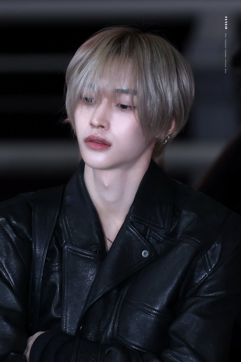 𝐅𝐄𝐕𝐄𝐑 tweet media