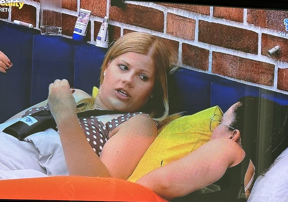 Absolutamente Enervante tweet media