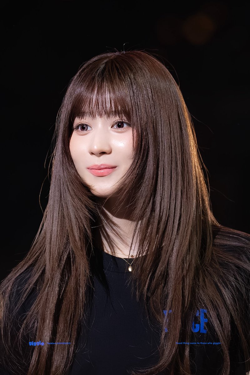 🫳🏻🐶💜

#사나 #SANA #サナ
#트와이스 #TWICE #THISISFOR