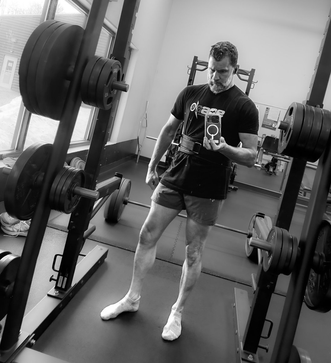 2_run26's tweet photo. One morning at a time.  Working in here so I can play out there.... https://t.co/1YN5N12dRV