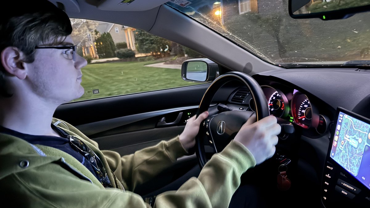 BostonWriter tweet media