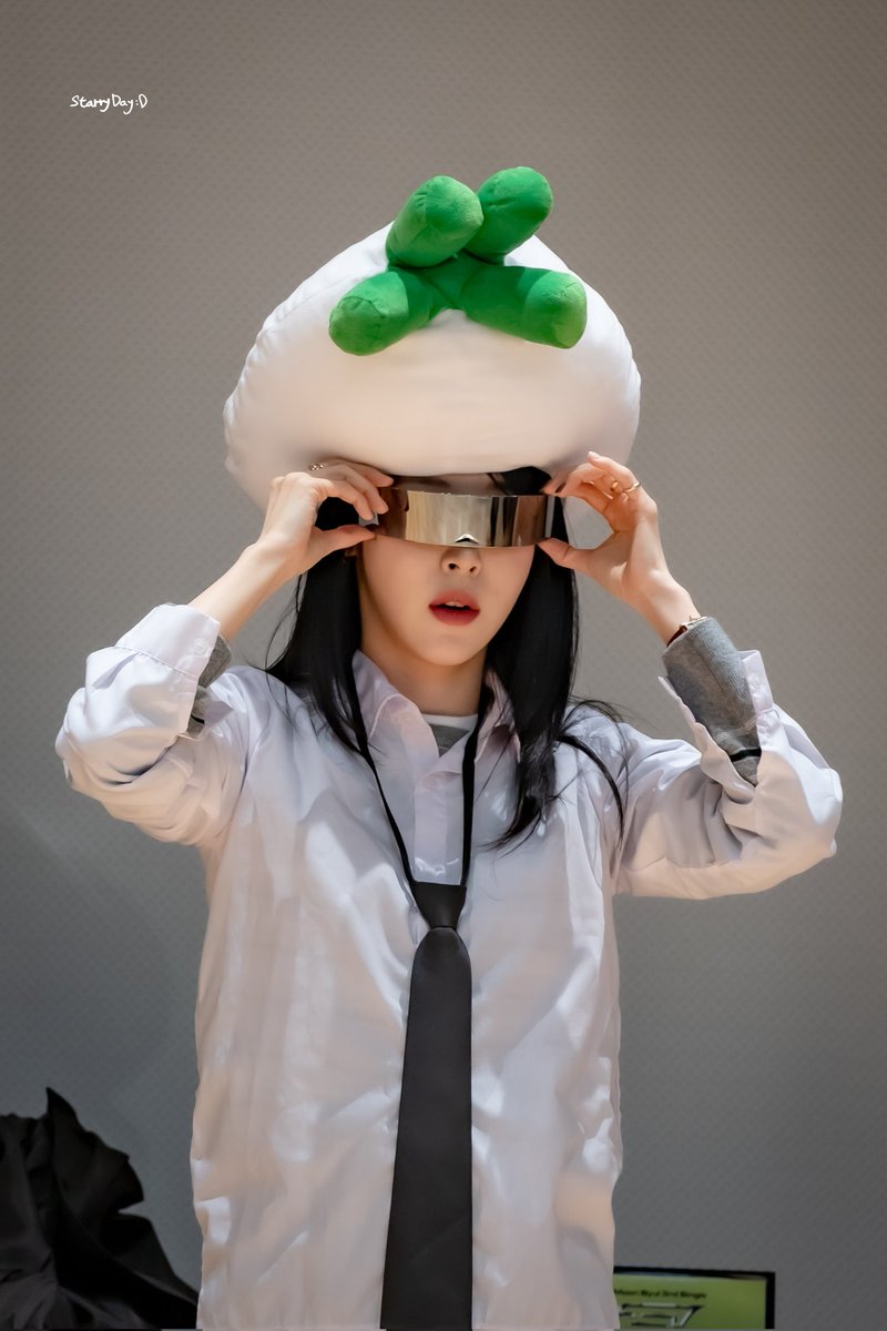 Starry Day tweet media