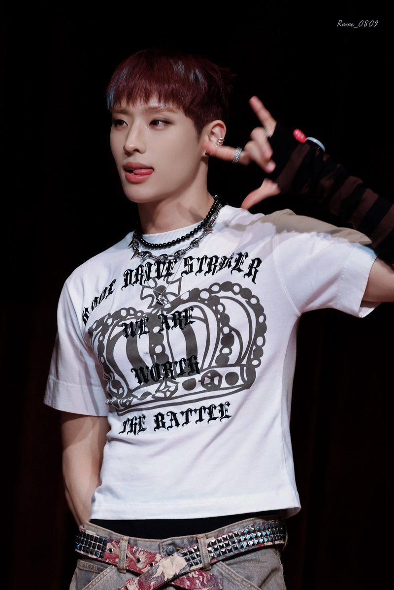 Rnine🐰 tweet media