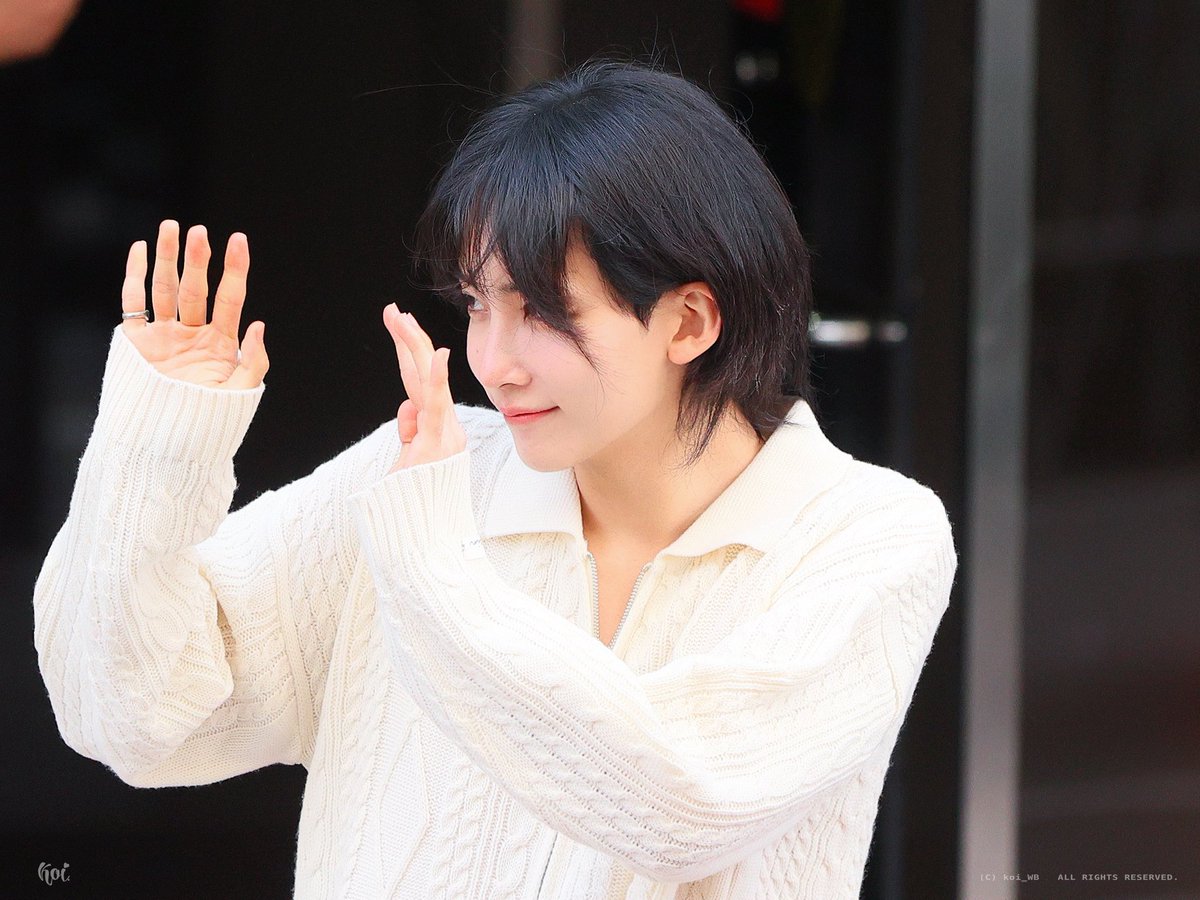 𝒌𝒐𝒊. tweet media