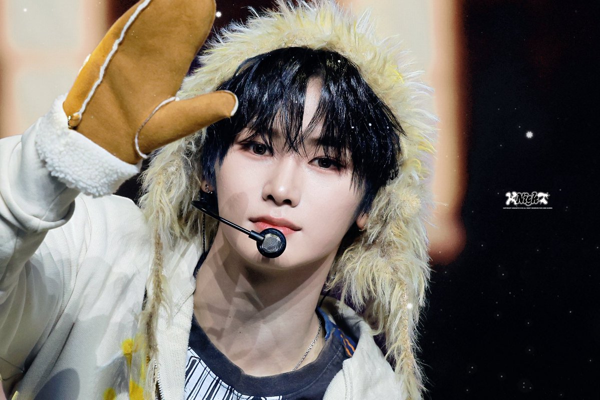 𝐊𝐍𝐈𝐆𝐇𝐓 tweet media