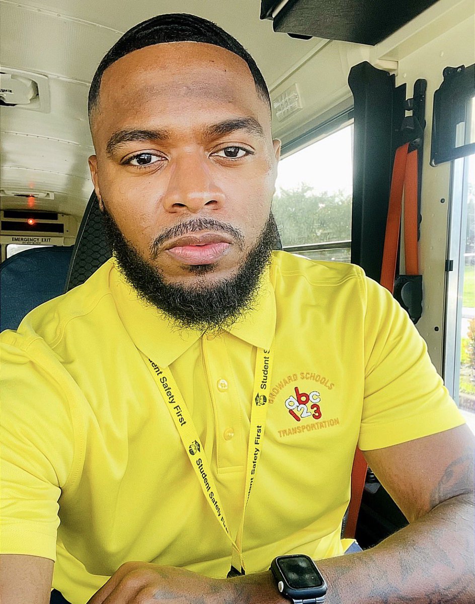 BusDriverBae tweet media