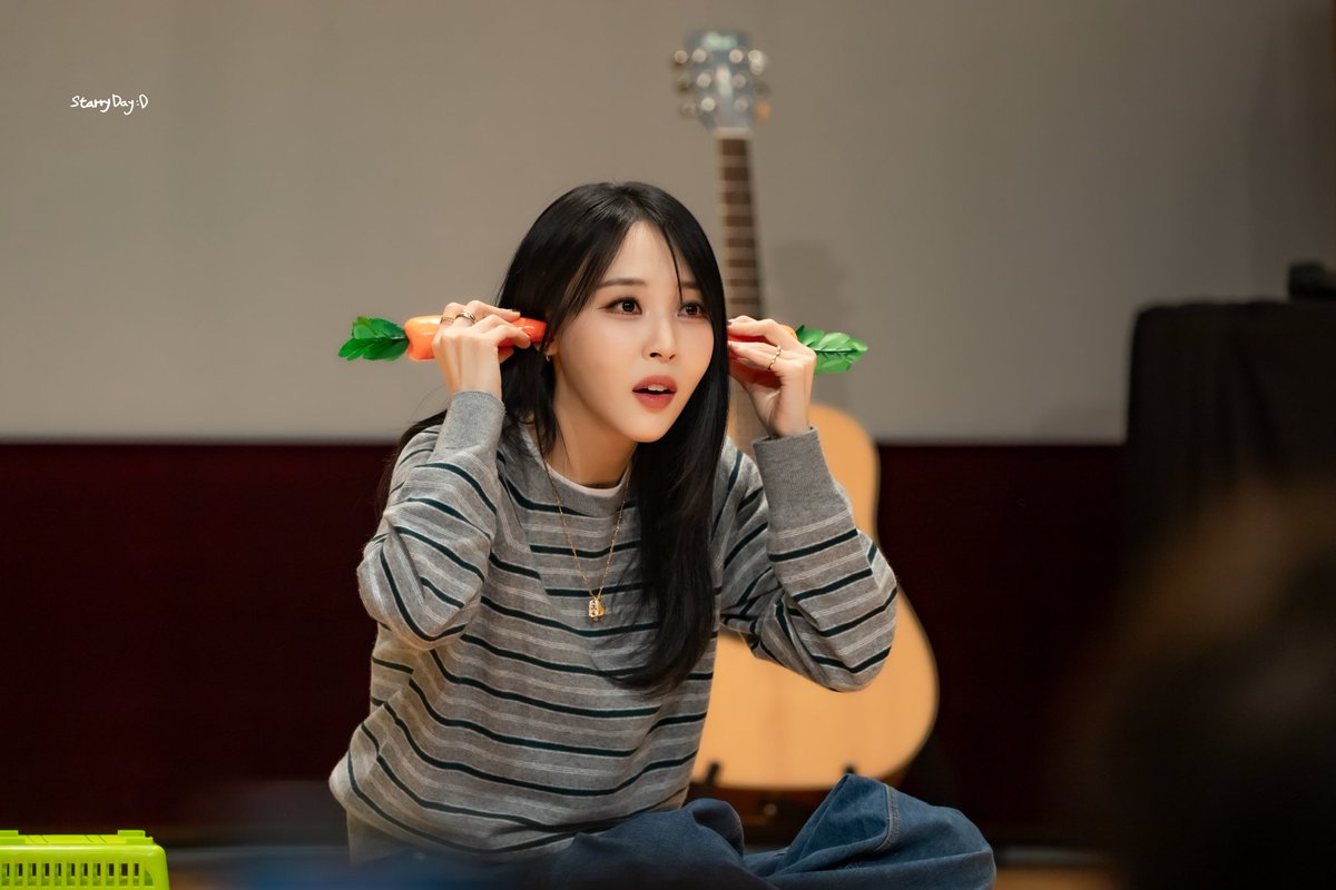 Starry Day tweet media