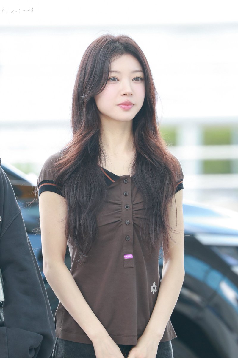 (・ x ・) tweet media