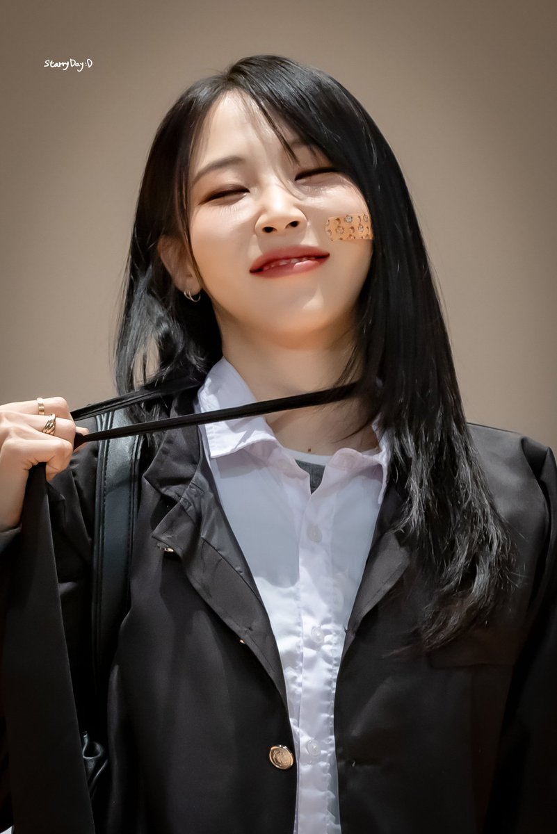 Starry Day tweet media