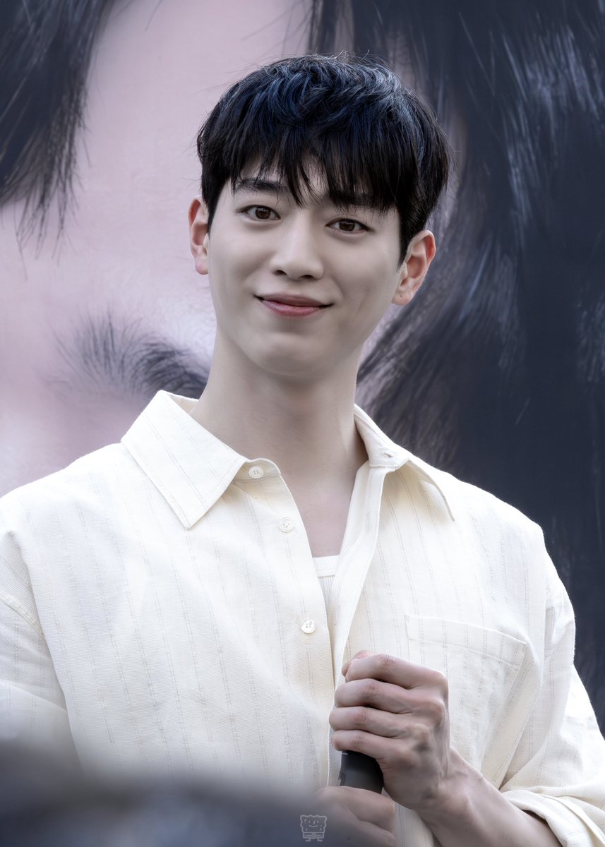 스폰지밥 tweet media