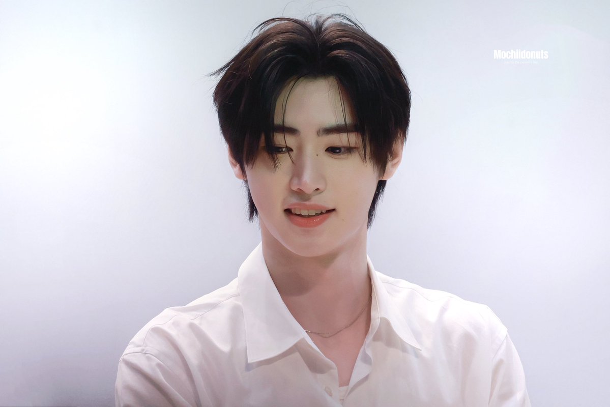 Mochiidonuts tweet media