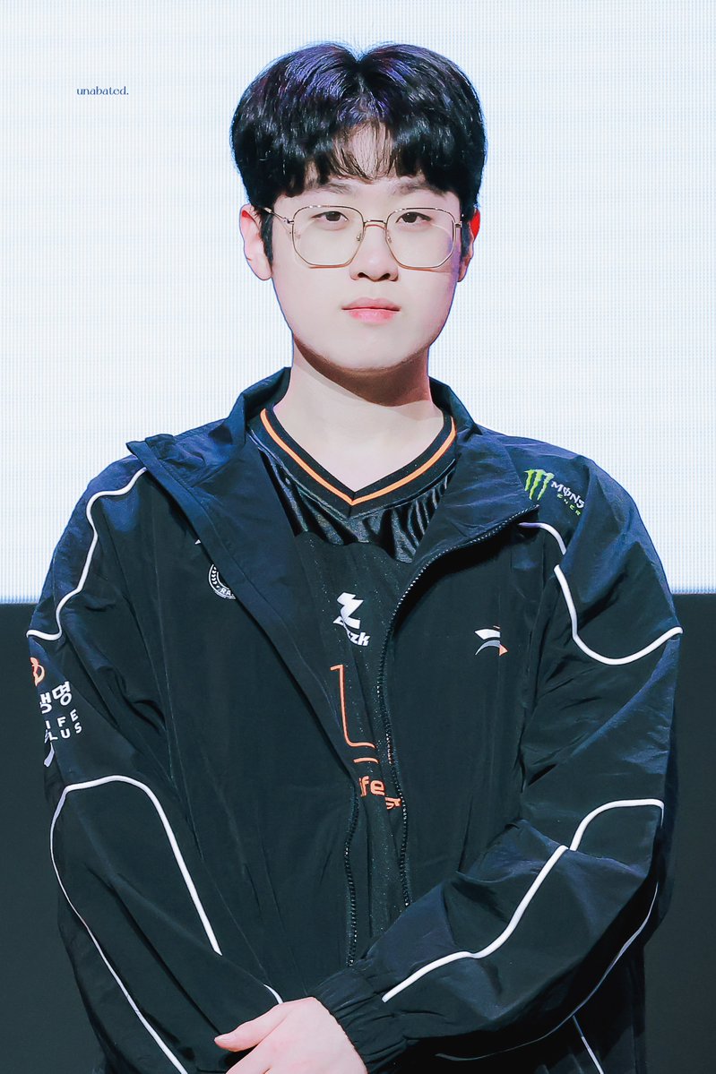 #만우절 #AprilFoolsDay
#제우스 #ZEUS