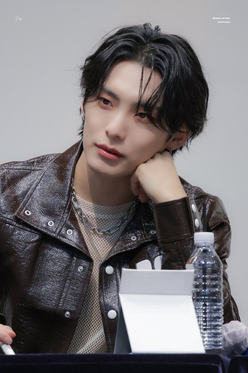 𝙢𝙚𝙢𝙤𝙧𝙞𝙚𝙨 tweet media