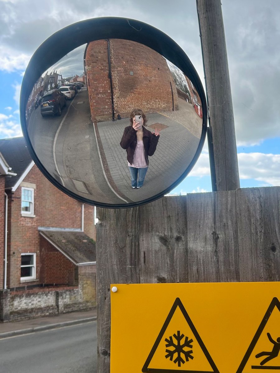 ꩜ fiona * ੈ✩ tweet media