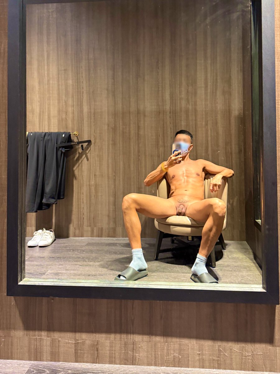 裸時風 tweet media