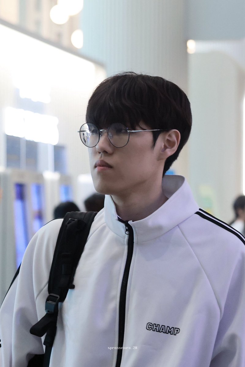 Sprezzatura_28 tweet media