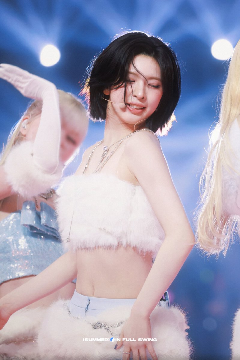 summerinfullswing tweet media