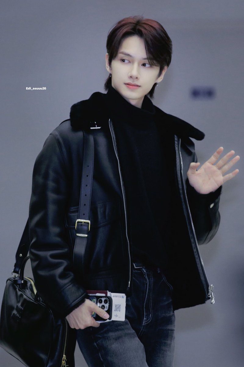 Edi_seuuu26 tweet media