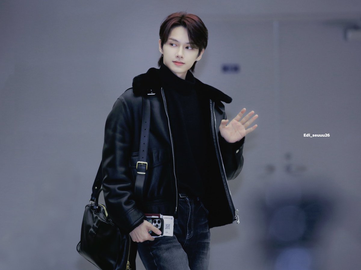 Edi_seuuu26 tweet media