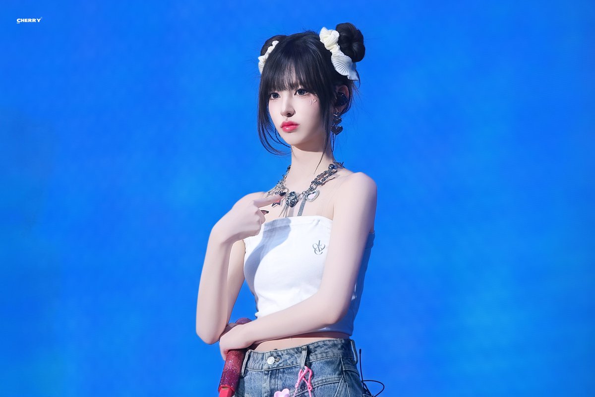 Cherry44426807's tweet image. Happy April Fool's Day

#리즈 #LIZ #リズ #아이브 #IVE #AprilFoolsDay