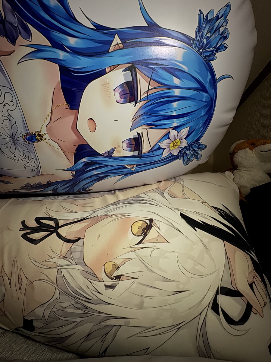 コルト tweet media