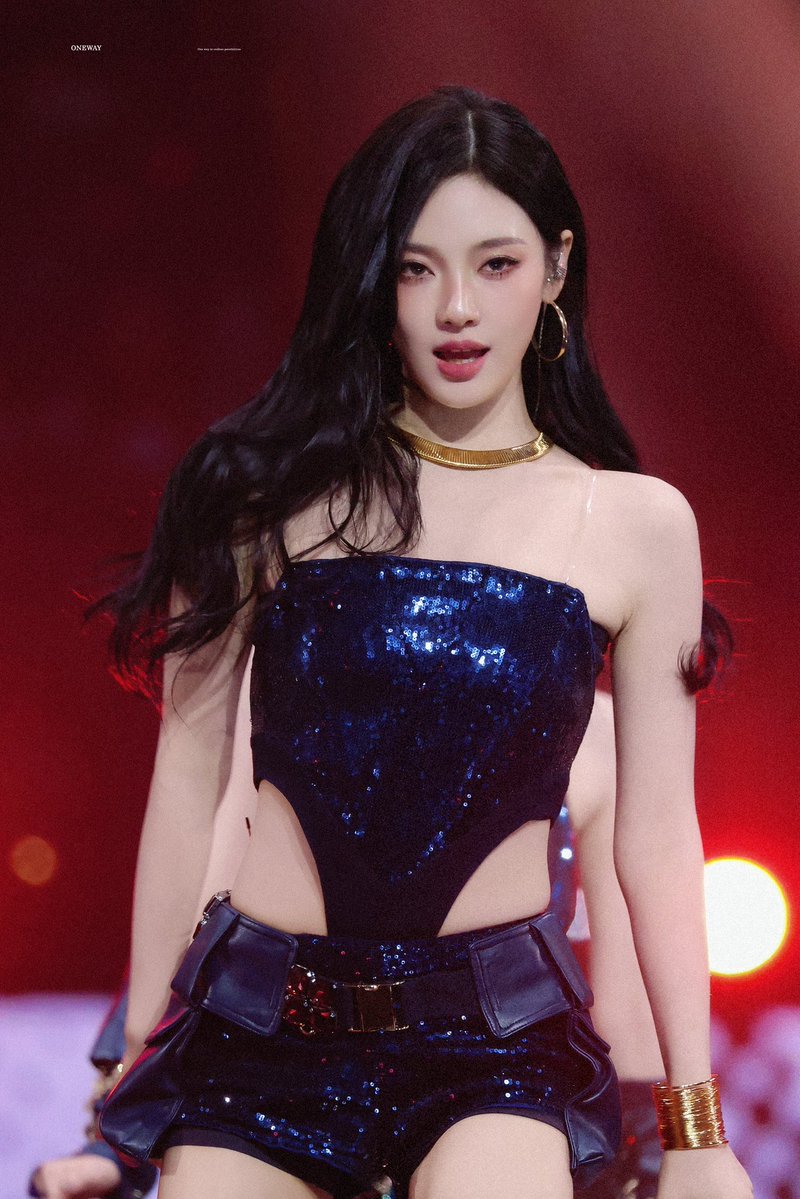 𝐎𝐍𝐄𝐖𝐀𝐘 tweet media