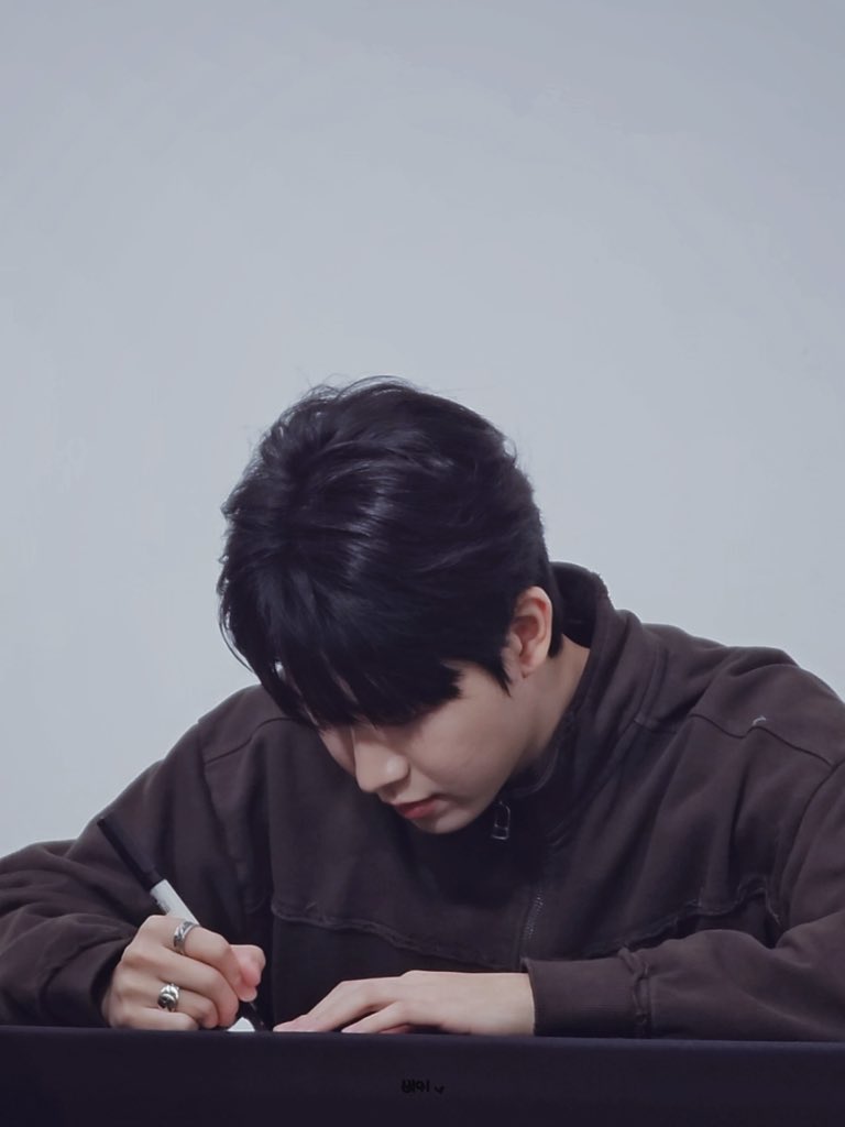 Vicky_kieiii tweet media