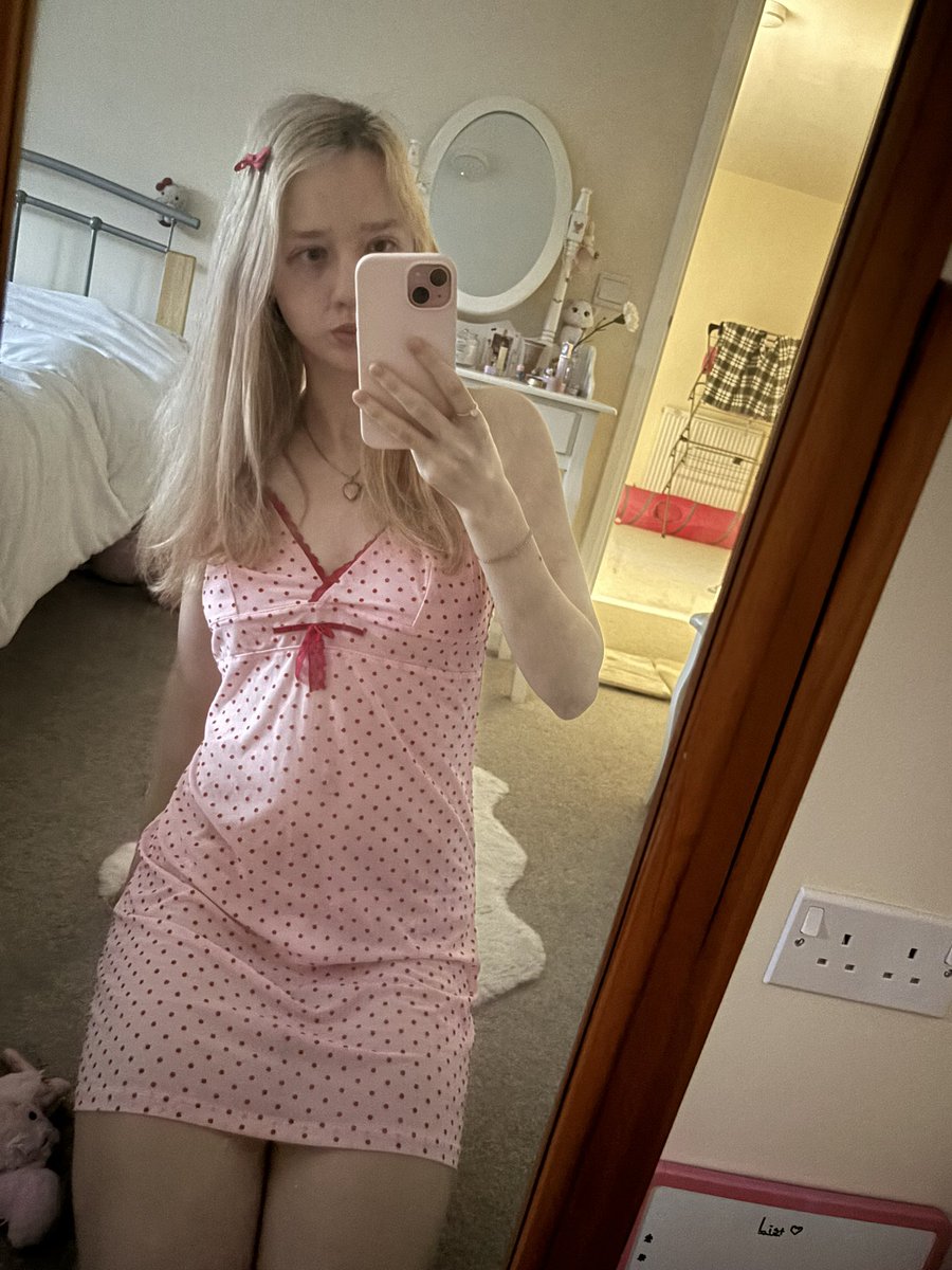 𝒸𝒾𝓃𝓃 tweet media