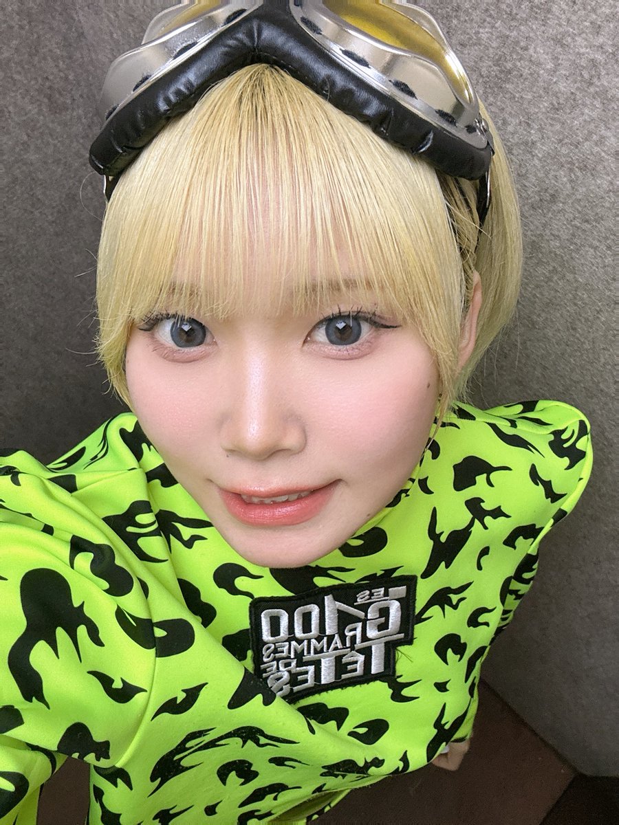 湖乃ここの💛 tweet media