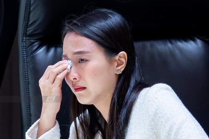 ืnana love 2001 tweet media