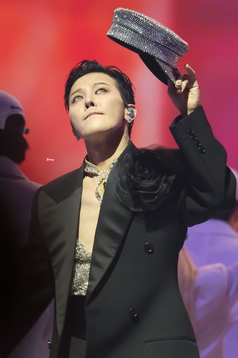 #aprilfoolsday #만우절
#빅뱅 #BIGBANG
#지드래곤 #GDRAGON #권지용