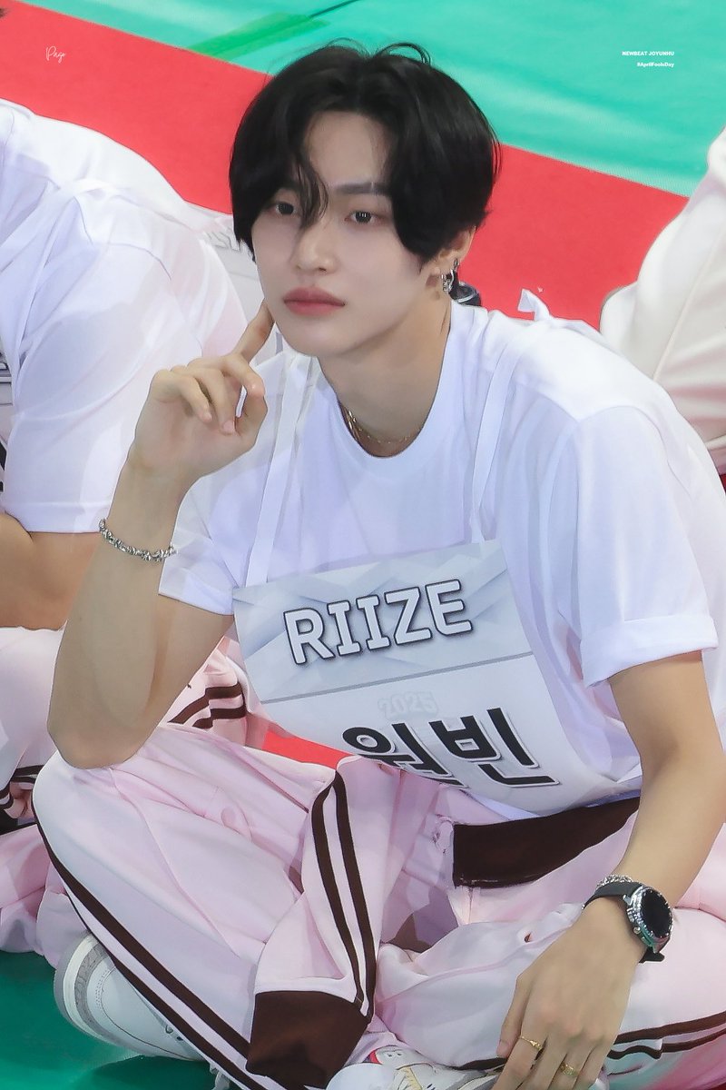 𝙢𝙚𝙢𝙤𝙧𝙞𝙚𝙨 tweet media